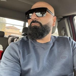 Meet your Posher, Hasan